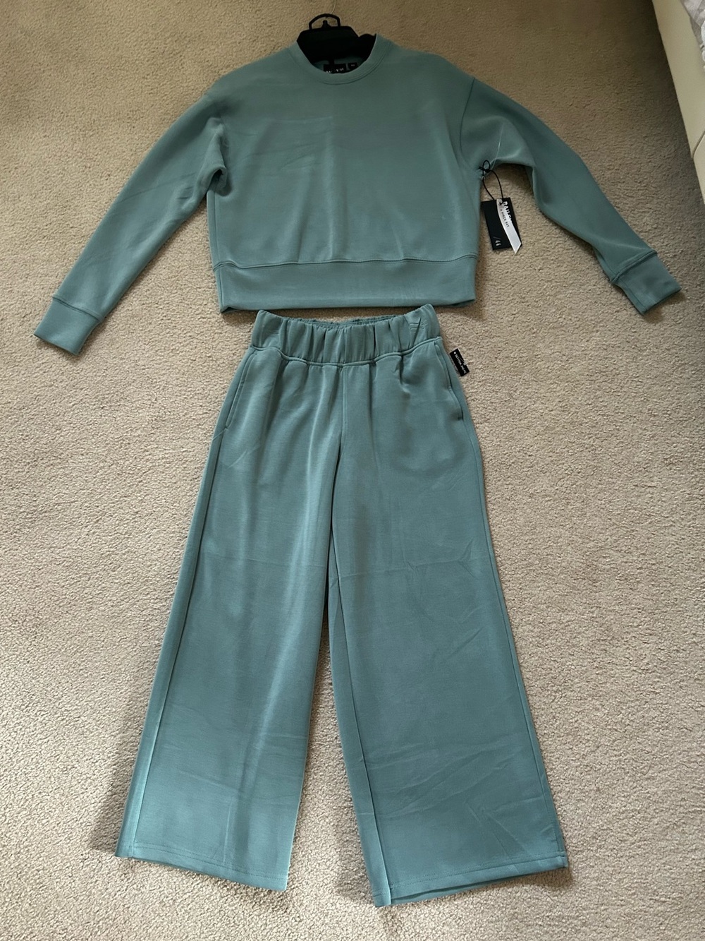 Women’s  Sage Green Two Piece Pant Set